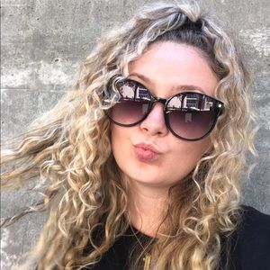 Meet your Posher, Angel